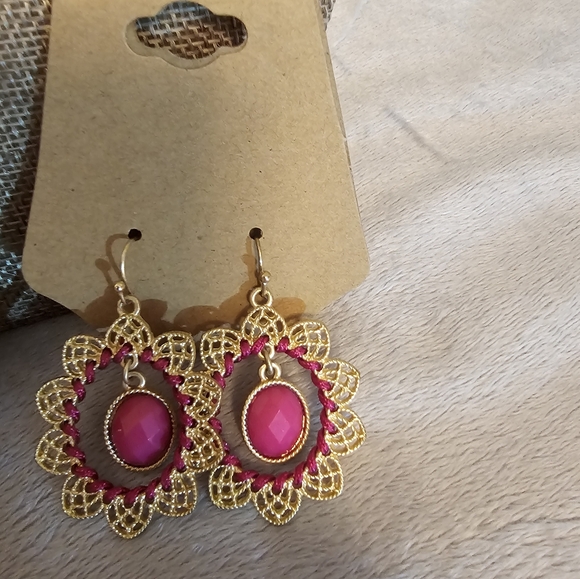 Pale Blue & Vibrant Raspberry Color Earrings - Picture 3 of 3